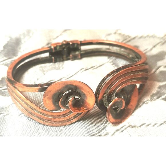 Vintage Copper Hinged Clamper Bracelet - Mid-Century Modernist Style Cuff - Picture 2 of 9